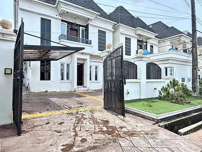 Modern 5 Bedroom Detached Duplex