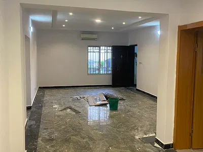 Well Maintained and Spacious 3bedroom Flat at Anthony