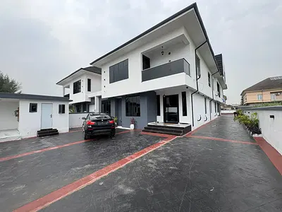 6-Bedroom Fully-Detached Duplex