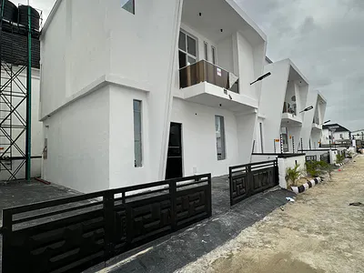 Luxury 4 Bedroom Detached Duplex