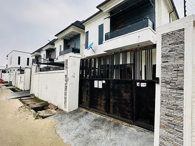 4 Bedroom Fully Detached Duplex