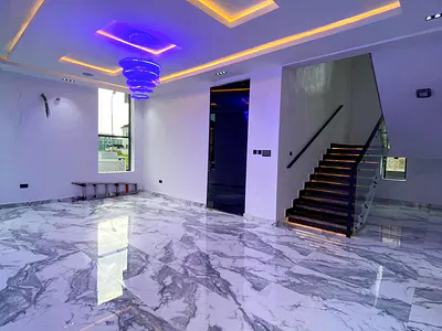 Stunning 4 Bedroom Detached Duplex