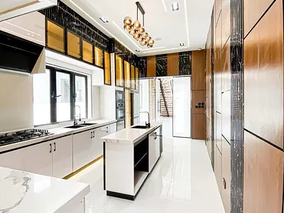 Stunning 5 Bedroom Detached Duplex