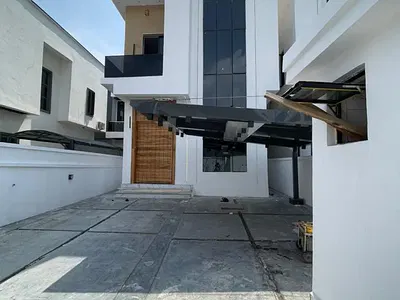 5bedroom Fully Detached Duplex