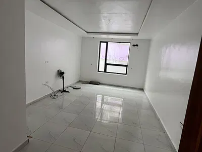 Massive 1 Bedroom Apartment