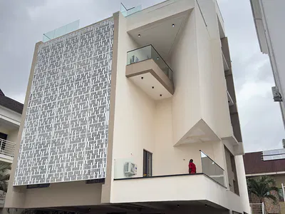 Magnificent 6bedroom Duplex with Elevator