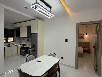 Elegant Fully Furnished One Bedroom Apartment with Pool, Gym &elevator — Lekki Phase 1, Lekki, Lagos