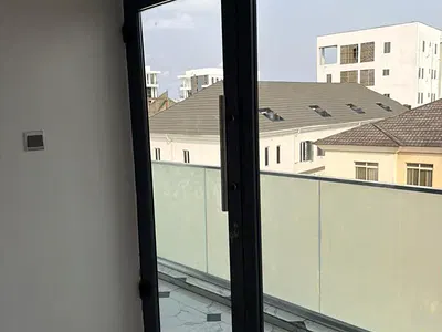Luxury 2 Bedroom Apartment Tastefully Built and Well Positioned