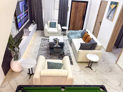 2 Bedroom Apartment with Swimming Pool Gym, Snooker PS5 and Balcony