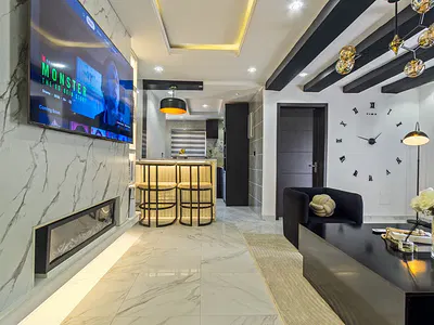 Noir & Blanc *a Spacious Luxury 1 Bedroom with PS5, 2 Balconies