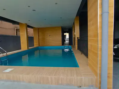 Distress 2 Bedroom Apartment with Pool, Elevator