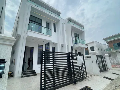Luxury 4 Bedroom Semi Detached Duplex