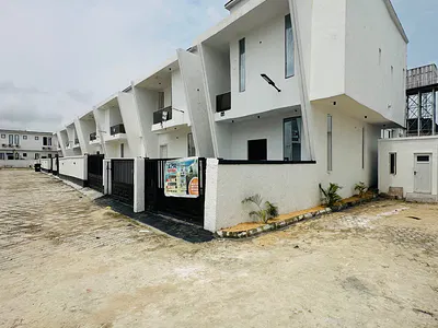 Luxury 4 Bedroom Semi Detached Duplex