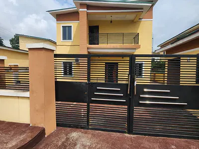 An Tastefully Furnished 3 Bedroom Duplex