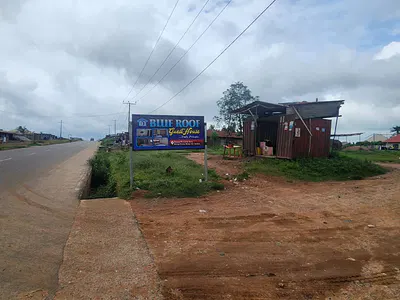 4 Plots of Land in a Nice Area