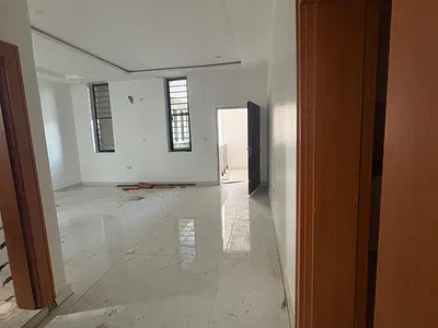 Luxury One Bedroom Apartment