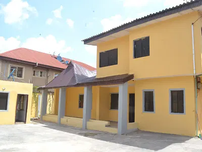 Newly Built Luxury 7 Bedroom Detached Duplex in a Secluded Close