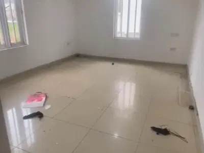 Spacious Studio Apartment with an Open Plan Kitchen