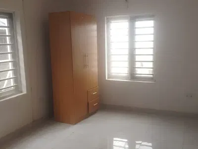 Specious and Lovely Bedroom Flat with Personal Prepaid Meter