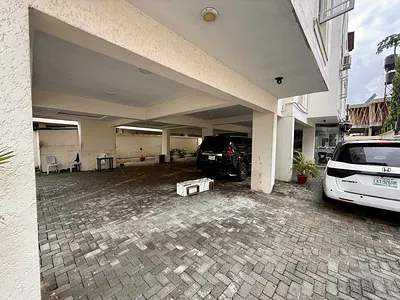 Luxury 3 Bedroom with Restaurant, Lounge, Gym, Pool & Elevator