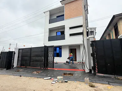 Newly Built 4 Bedroom Fully Detached Duplex with BQ