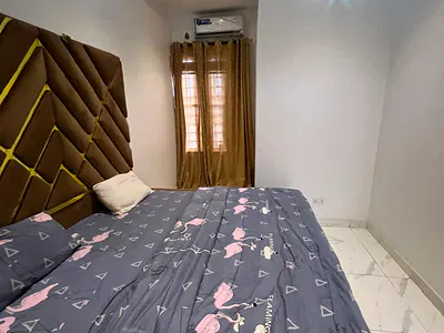 Nice and Spacious Furnished Semi Master Bedroom