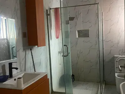 𝗗𝗕𝗙𝗛 𝗧𝗼 𝗟𝗲𝘁 𝗟𝘂𝘅𝘂𝗿𝘆 3 𝗕𝗲𝗱𝗿𝗼𝗼𝗺𝘀 𝗦𝗲𝗺𝗶 𝗗