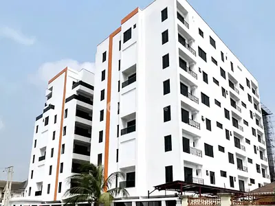 Luxuriously Built Spacious 4 Bedroom Maisonette