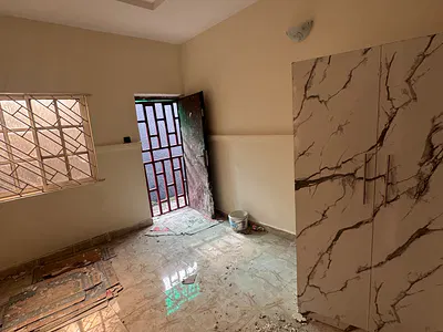 Standard Selfcontain with Kitchen Cabinets and Wardrobe