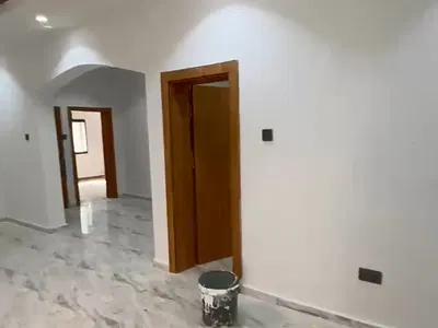 Newly Built and Luxurious 3 Bedroom Flat.