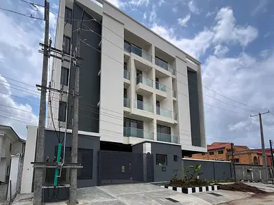 Serviced 2 Bedroom En-Suite Flat