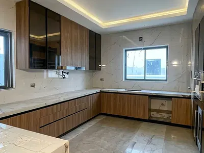 6 Bedroom Detached Duplex