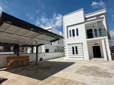 Luxury 4-Bedroom Detached Duplex with BQ