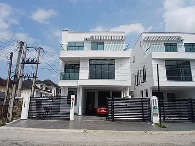 5 Bedroom