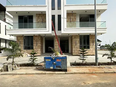 Newly Built 5 Bedroom Home with Elevator, Swimming Pool, BQ