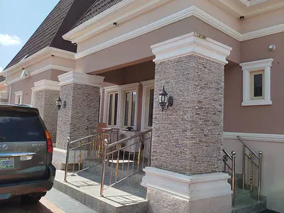 Gwarimpa Ext Duplex for Sale 5 Bedroom Pent House: (3 Bedroom Down S