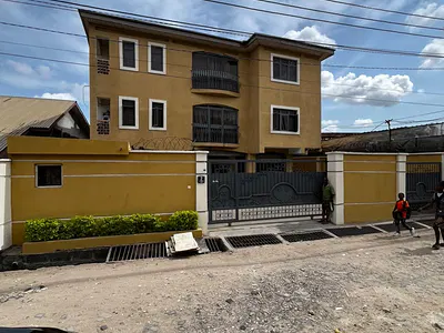 Luxury Block of 6units Apartment