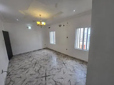 A Nice and Spacious 1 Bedroom Apartment (Upstair)