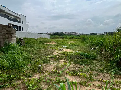 Vacant Plot of Land Measuring 542SQM