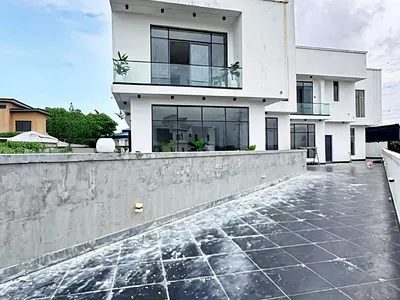 Exquisitely Built 5 Bedroom Semi Detached Duplex