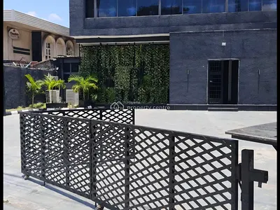 Premium Detached Commercial Property in a Prime Location