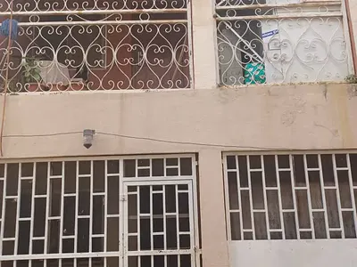 2 Bedrooms Flat