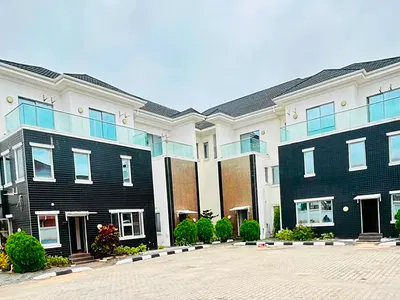 4 Bedroom House with BQ on 1125SQM Land Size