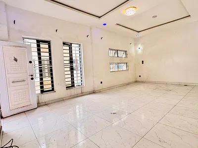 Spacious 4 Bedroom Terraced Duplex with Swimming Pool and Gym