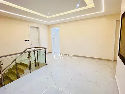 4 Bedroom Maisonette