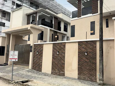 4 Bedroom Terrace Duplex with BQ