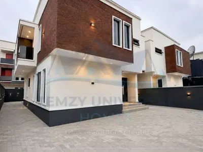 Newly Built 4 Bedroom Fully Detached Duplex with a BQ