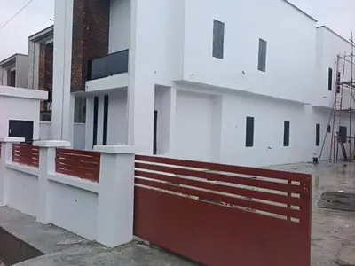 Newly Built 4 Bedroom Semi Detached Duplex with Boys Quarter — Ibadan, Oyo