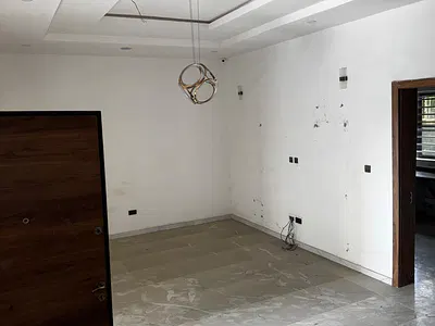 Spacious 4-Bedroom Terrace Duplex with BQ