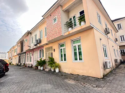 4 Bedroom Terrace Duplex with a BQ